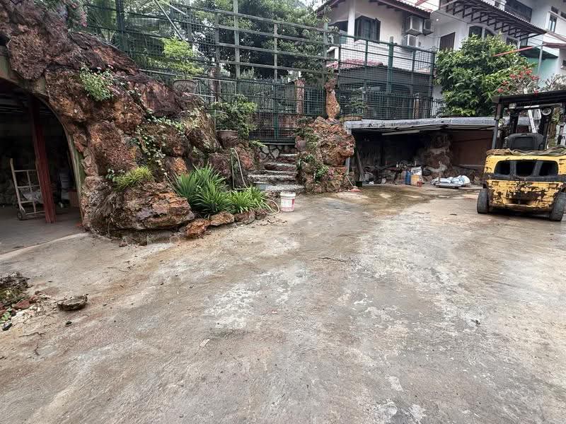 Woodlands Park, Jalan Jendela, Jalan Gelegar, Admiralty / Woodlands, 5 Bedrooms, 2,800 sqft, Semi-Detached House For Sale, by Aloysious Lim, 500283081 - Exterior - PropertyGuru.com.sg