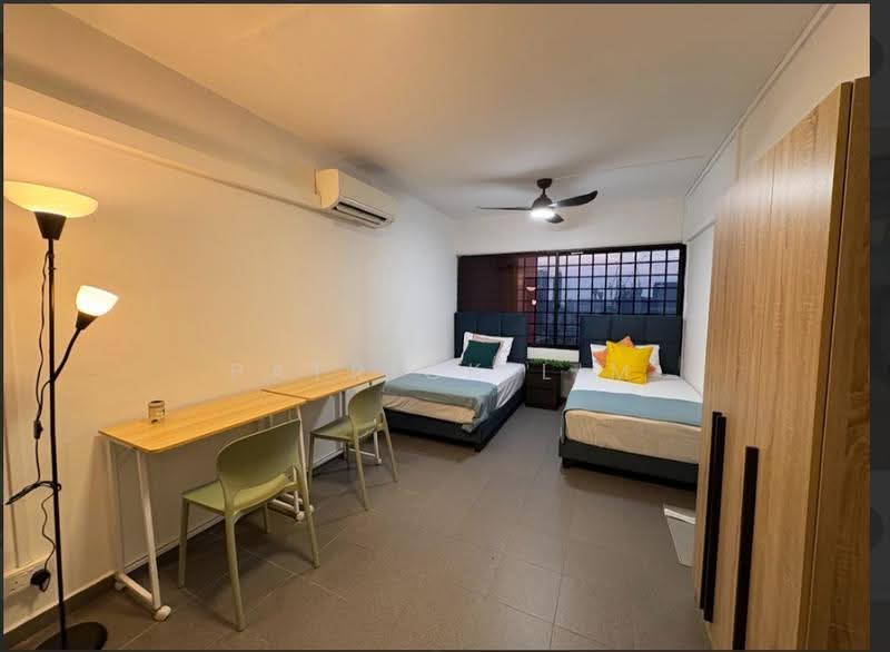 People's Park Complex, 1 Park Road, Boat Quay / Raffles Place / Marina, Room Rental, 350 sqft, Apartment For Rent, by Patrick Lim, 500283089 - Huge Master Bedroom - PropertyGuru.com.sg