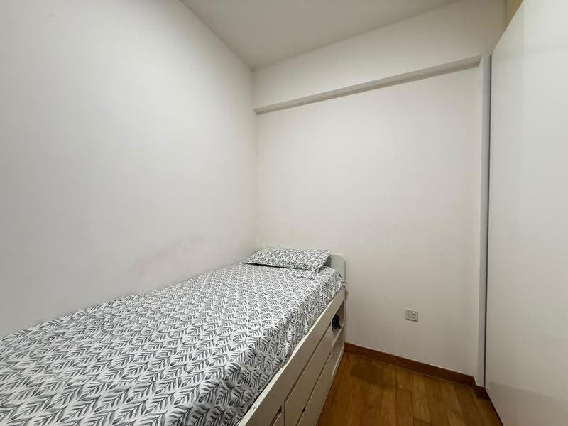 Hedges Park Condominium, 89 Flora Drive, Changi Airport / Changi Village, 2 Bedrooms, 796 sqft, Condominium For Sale, by Kavin Kuah, 500283092 - Bedroom - PropertyGuru.com.sg