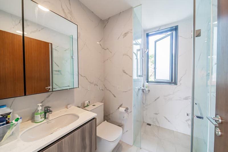 Lattice One, 1 Seraya Crescent, Ang Mo Kio / Bishan / Thomson, 3 Bedrooms, 872 sqft, Condominium For Sale, by Jayden Chiang, 500283094 - Bathroom - PropertyGuru.com.sg