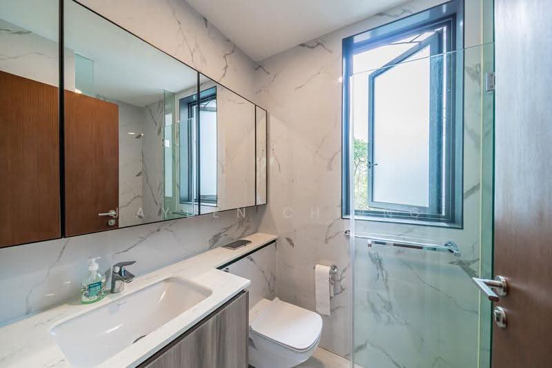 Lattice One, 1 Seraya Crescent, Ang Mo Kio / Bishan / Thomson, 3 Bedrooms, 872 sqft, Condominium For Sale, by Jayden Chiang, 500283094 - Bathroom - PropertyGuru.com.sg