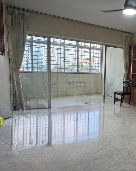 63 Chai Chee Road, 63 Chai Chee Road, Bedok / Upper East Coast, 3 Bedrooms, 1,431 sqft, HDB Flat For Sale, by Alice Choo, 500283097 - Balcony - PropertyGuru.com.sg
