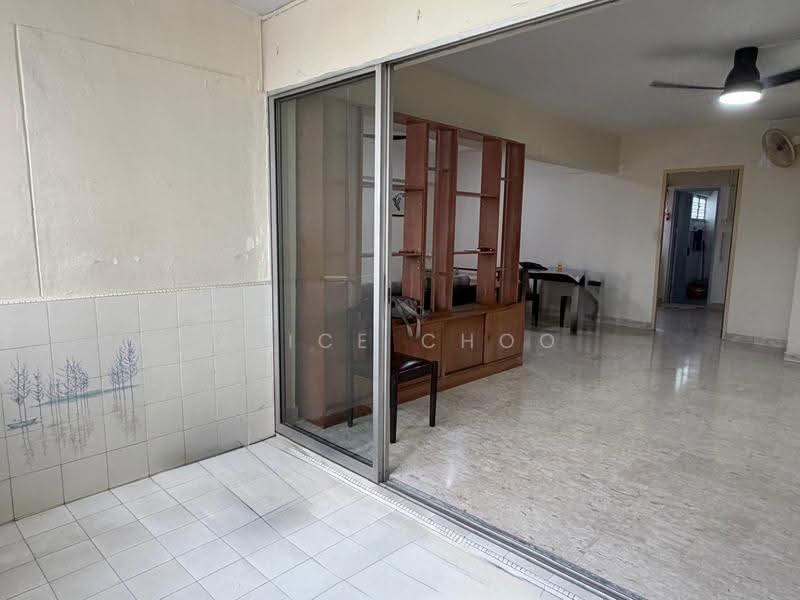 63 Chai Chee Road, 63 Chai Chee Road, Bedok / Upper East Coast, 3 Bedrooms, 1,431 sqft, HDB Flat For Sale, by Alice Choo, 500283097 - Living Room - PropertyGuru.com.sg