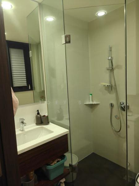 368 Thomson, 368 Thomson Road, Newton / Novena, 2 Bedrooms, 883 sqft, Condominium For Sale, by Joey Sia, 500283100 - Bathroom - PropertyGuru.com.sg