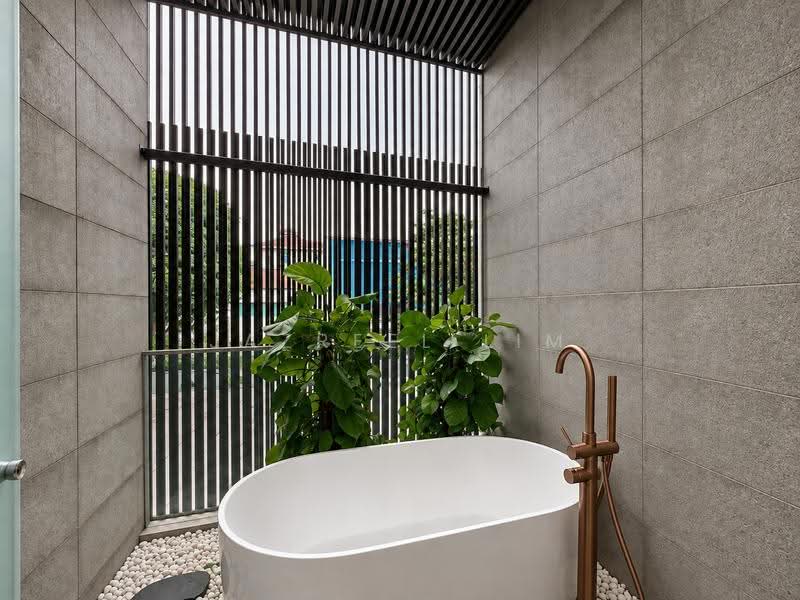 Serangoon Gardens 3.5-Storey Terrace with Lift, Rosyth Road / Leith Road / Phillips Avenue, Hougang / Punggol / Sengkang, 4 Bedrooms, 4,150 sqft, Terraced House For Rent, by Jazreel Lim, 500283134 - PropertyGuru.com.sg