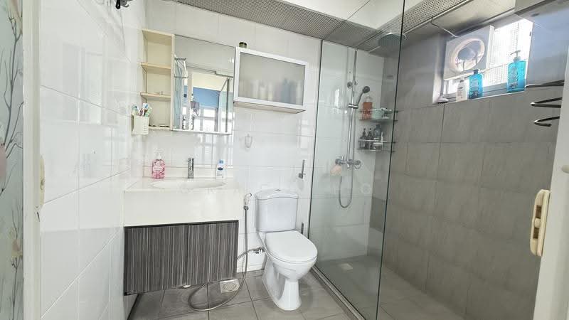 289B Punggol Place, 289B Punggol Place, Hougang / Punggol / Sengkang, 3 Bedrooms, 1,055 sqft, HDB Flat For Sale, by Grace Ho, 500283138 - Bathroom - PropertyGuru.com.sg