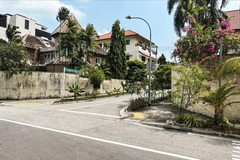 LIV@Changi, 933 Upper Changi Road North, Changi Airport / Changi Village, 1,668 sqft, Food & Beverage For Rent, by Kelly Xu, 500283142 - Surrounding landed houses - CommercialGuru.com.sg