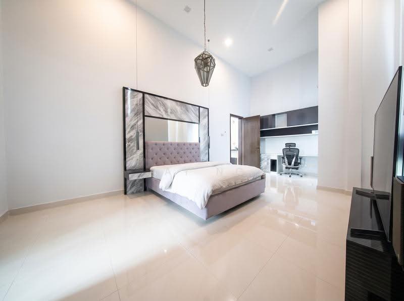 D15LANDED.COM Designer Architect, Modern Detached in Siglap, Frankel Estate, Siglap, East Coast / Marine Parade, 5 Bedrooms, 9,000 sqft, Detached House For Sale, by Jay Ng, 500283145 - Bedroom - PropertyGuru.com.sg