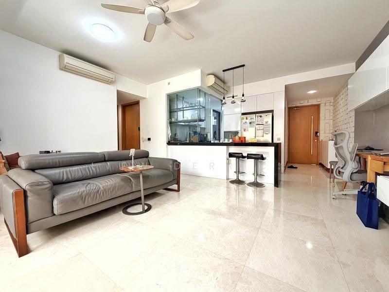 Waterfront Isle, 736 Bedok Reservoir Road, Bedok / Upper East Coast, 3 Bedrooms, 1,152 sqft, Condominium For Sale, by Liew Derrick, 500283147 - Living Room - PropertyGuru.com.sg