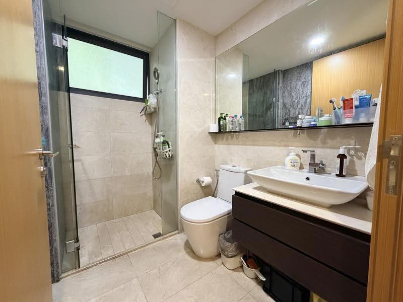 Waterfront Isle, 736 Bedok Reservoir Road, Bedok / Upper East Coast, 3 Bedrooms, 1,152 sqft, Condominium For Sale, by Liew Derrick, 500283147 - Bathroom - PropertyGuru.com.sg