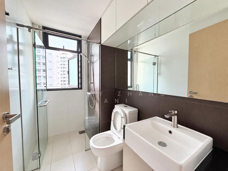 Esparina Residences, 125 Compassvale Bow, Hougang / Punggol / Sengkang, 2 Bedrooms, 829 sqft, Condominium For Sale, by Nancy Zhang Yani, 500283159 - Common Bathroom - PropertyGuru.com.sg