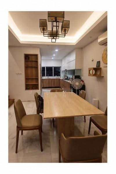 Move=In ! 3 Storey Terrace @ Katong !, Carpmaek Rd / Onan Rd / Ceylon Rd, East Coast / Marine Parade, 4 Bedrooms, 2,800 sqft, Terraced House For Sale, by Jocelyn Tan, 500283160 - Dining Room - PropertyGuru.com.sg
