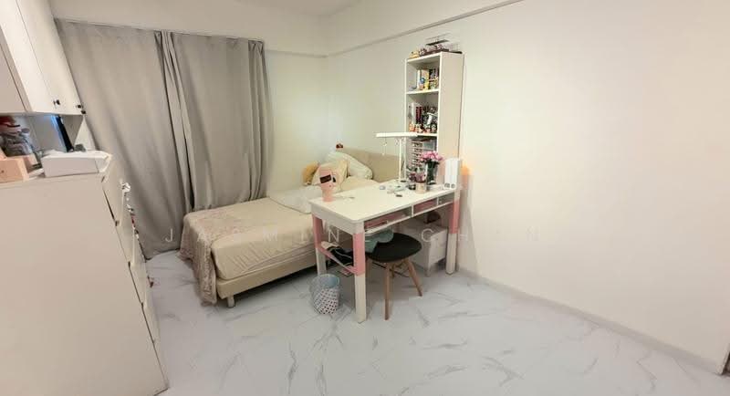 4NG 91sqm at Yio Chu Kang MRT high floor unblocked views lift level renovated, Ang Mo Kio Avenue 6, 3 Bedrooms, 980 sqft, HDB Flat For Sale, by Jasmine Chan, 500283182 - Bedroom - PropertyGuru.com.sg