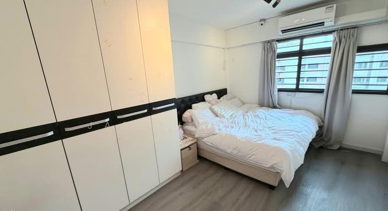 4NG 91sqm at Yio Chu Kang MRT high floor unblocked views lift level renovated, Ang Mo Kio Avenue 6, 3 Bedrooms, 980 sqft, HDB Flat For Sale, by Jasmine Chan, 500283182 - Bedroom - PropertyGuru.com.sg