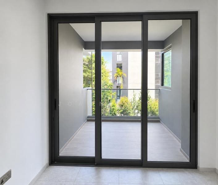 Orchard Sophia, 128 Sophia Road, Orchard / River Valley, 1 Bedroom, 474 sqft, Condominium For Rent, by Joanne Low, 500283183 - Balcony - PropertyGuru.com.sg