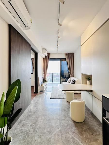 The M, 38 Middle Road, Beach Road / Bugis / Rochor, 1 Bedroom, 527 sqft, Condominium For Rent, by Mark Loon, 500283191 - Living Room - PropertyGuru.com.sg