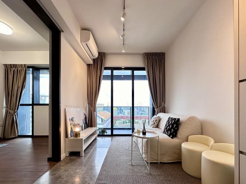 The M, 38 Middle Road, Beach Road / Bugis / Rochor, 1 Bedroom, 527 sqft, Condominium For Rent, by Mark Loon, 500283191 - Living Room - PropertyGuru.com.sg