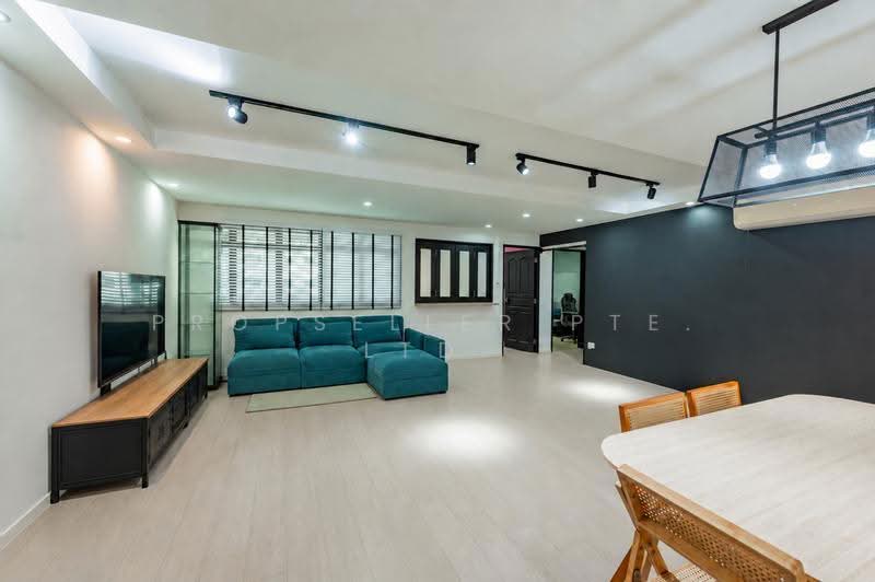 275A Jurong West Street 25, 275A Jurong West Street 25, Boon Lay / Jurong / Tuas, 3 Bedrooms, 1,195 sqft, HDB Flat For Sale, by Wes Teo, 500283203 - Living Room - PropertyGuru.com.sg