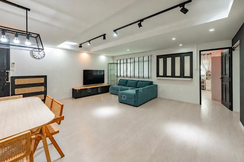 275A Jurong West Street 25, 275A Jurong West Street 25, Boon Lay / Jurong / Tuas, 3 Bedrooms, 1,195 sqft, HDB Flat For Sale, by Wes Teo, 500283203 - Living Room - PropertyGuru.com.sg