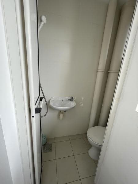 The Parc Condominium, 3 West Coast Walk, Buona Vista / West Coast / Clementi New Town, Room Rental, 160 sqft, Condominium For Rent, by Liu Siqi, 500283216 - Bathroom - PropertyGuru.com.sg