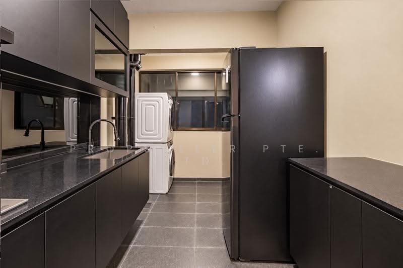 470A Fernvale Link, 470A Fernvale Link, Seletar / Yio Chu Kang, 2 Bedrooms, 732 sqft, HDB Flat For Sale, by JOHN YEO, 500283218 - Kitchen - PropertyGuru.com.sg