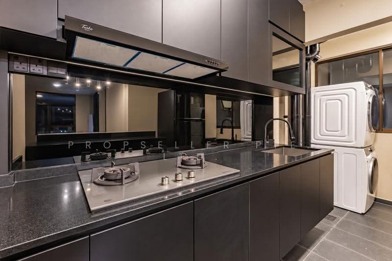 470A Fernvale Link, 470A Fernvale Link, Seletar / Yio Chu Kang, 2 Bedrooms, 732 sqft, HDB Flat For Sale, by JOHN YEO, 500283218 - Kitchen - PropertyGuru.com.sg