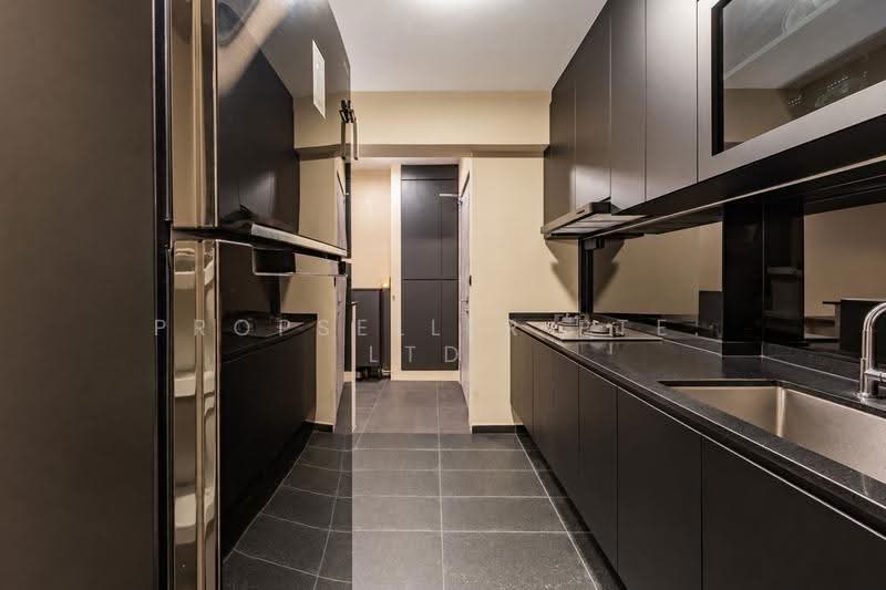 470A Fernvale Link, 470A Fernvale Link, Seletar / Yio Chu Kang, 2 Bedrooms, 732 sqft, HDB Flat For Sale, by JOHN YEO, 500283218 - Kitchen - PropertyGuru.com.sg