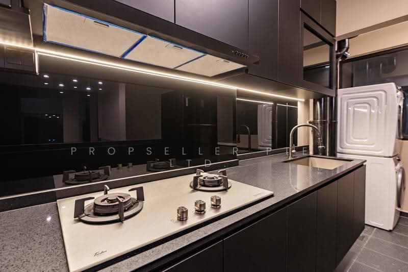 470A Fernvale Link, 470A Fernvale Link, Seletar / Yio Chu Kang, 2 Bedrooms, 732 sqft, HDB Flat For Sale, by JOHN YEO, 500283218 - Kitchen - PropertyGuru.com.sg