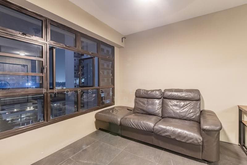 470A Fernvale Link, 470A Fernvale Link, Seletar / Yio Chu Kang, 2 Bedrooms, 732 sqft, HDB Flat For Sale, by JOHN YEO, 500283218 - Living Room - PropertyGuru.com.sg