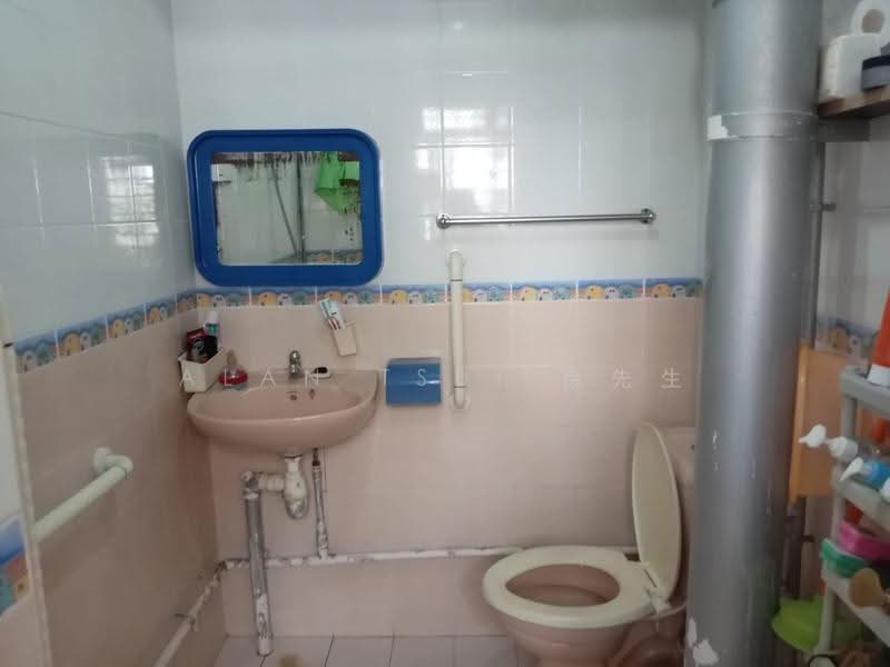 132 Ang Mo Kio Avenue 3, 132 Ang Mo Kio Avenue 3, Ang Mo Kio / Bishan / Thomson, Room Rental, 140 sqft, HDB Flat For Rent, by Alan Tsui 徐先生, 500283233 - PropertyGuru.com.sg
