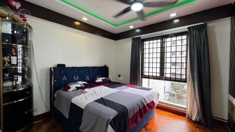 Parkview Apartments, 1 Bukit Batok Street 25, Dairy Farm / Bukit Panjang / Choa Chu Kang, 2 Bedrooms, 936 sqft, Apartment For Sale, by Amanda Tan, 500283239 - PropertyGuru.com.sg