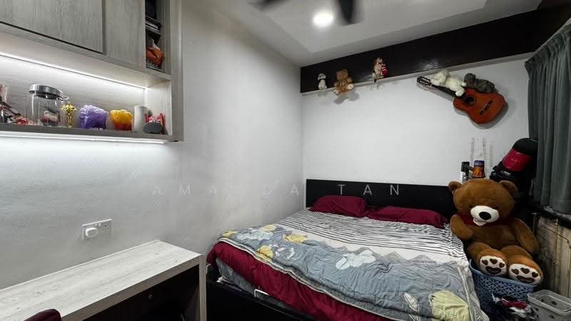 Parkview Apartments, 1 Bukit Batok Street 25, Dairy Farm / Bukit Panjang / Choa Chu Kang, 2 Bedrooms, 936 sqft, Apartment For Sale, by Amanda Tan, 500283239 - PropertyGuru.com.sg