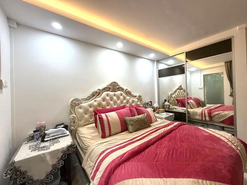 346 Ubi Avenue 1, 346 Ubi Avenue 1, Eunos / Geylang / Paya Lebar, 3 Bedrooms, 904 sqft, HDB Flat For Sale, by Sofhian Jaafar, 500283240 - Bedroom - PropertyGuru.com.sg