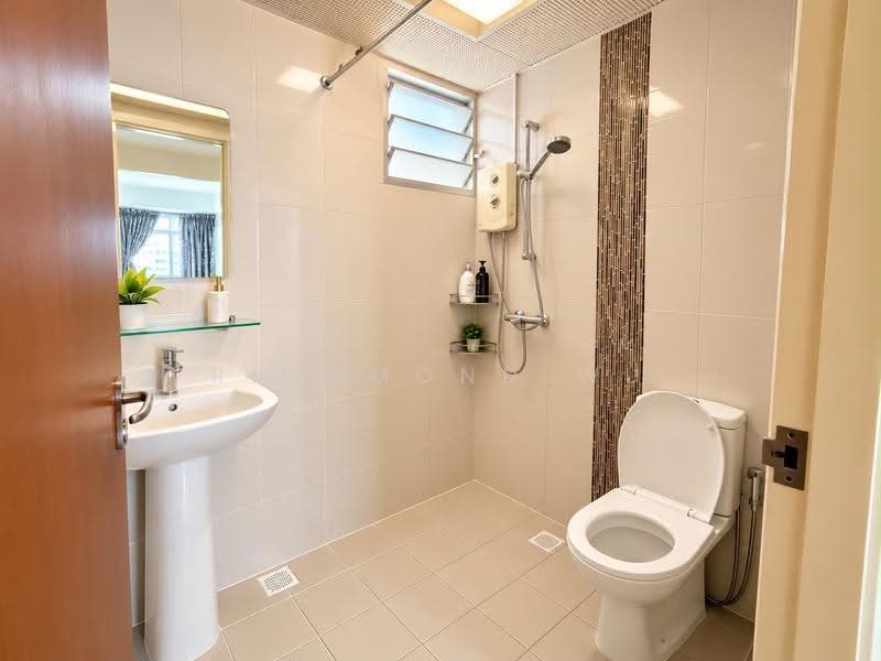 453C Fernvale Road, 453C Fernvale Road, Seletar / Yio Chu Kang, 3 Bedrooms, 1,001 sqft, HDB Flat For Sale, by Richmond Wu, 500283266 - Bathroom - PropertyGuru.com.sg