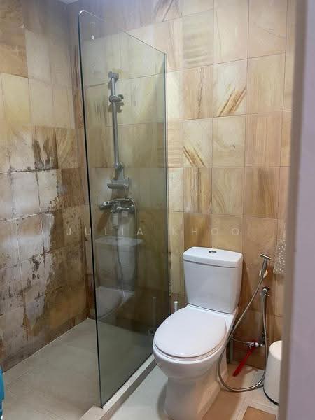 Eastern Lagoon I, 216 Upper East Coast Road, Bedok / Upper East Coast, Room Rental, 120 sqft, Condominium For Rent, by Julia Khoo, 500283270 - Bathroom - PropertyGuru.com.sg