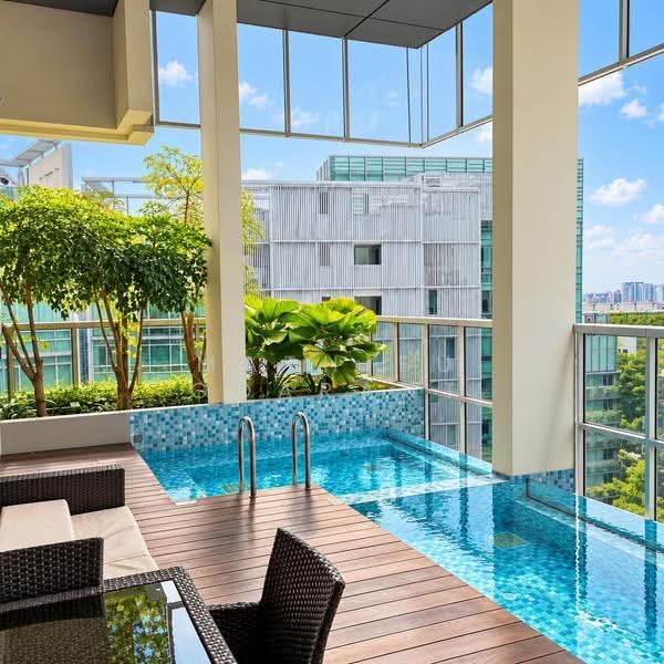The Peak @ Cairnhill I, 51 Cairnhill Circle, Orchard / River Valley, Studio, 527 sqft, Condominium For Sale, by Mathieu GOARANT, 500283281 - Pool - PropertyGuru.com.sg
