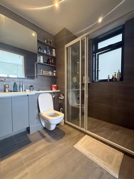 Hundred Palms Residences, 276 Yio Chu Kang Road, Hougang / Punggol / Sengkang, 3 Bedrooms, 958 sqft, Condominium For Sale, by Morgan Kwok, 500283283 - Bathroom - PropertyGuru.com.sg