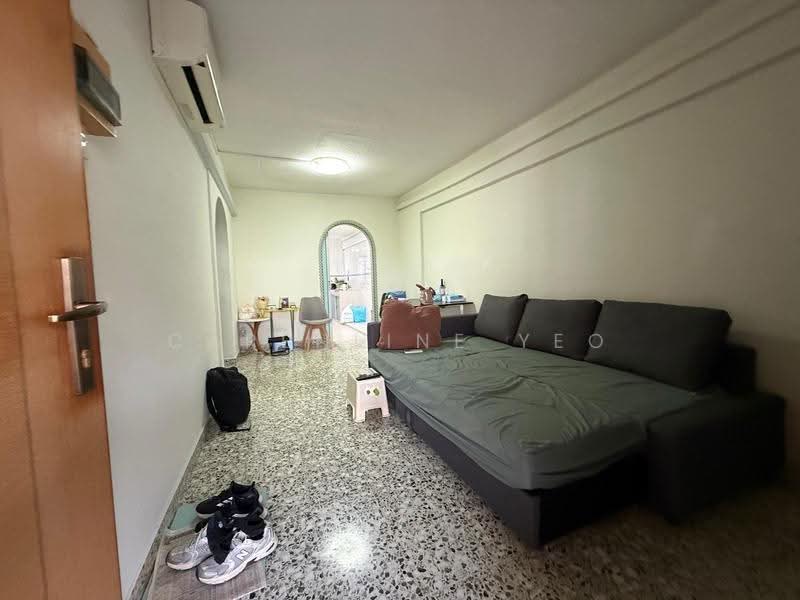 519 Bedok North Avenue 1, 519 Bedok North Avenue 1, Bedok / Upper East Coast, 2 Bedrooms, 721 sqft, HDB Flat For Sale, by Carenline Yeo, 500283289 - Living Room - PropertyGuru.com.sg