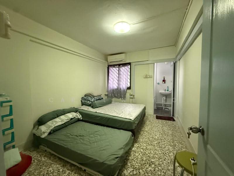 519 Bedok North Avenue 1, 519 Bedok North Avenue 1, Bedok / Upper East Coast, 2 Bedrooms, 721 sqft, HDB Flat For Sale, by Carenline Yeo, 500283289 - Bedroom - PropertyGuru.com.sg