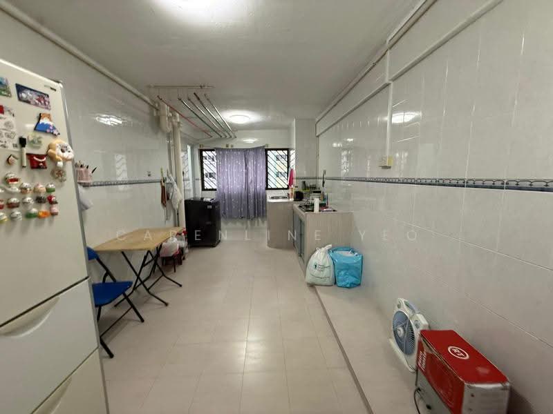 519 Bedok North Avenue 1, 519 Bedok North Avenue 1, Bedok / Upper East Coast, 2 Bedrooms, 721 sqft, HDB Flat For Sale, by Carenline Yeo, 500283289 - Kitchen - PropertyGuru.com.sg