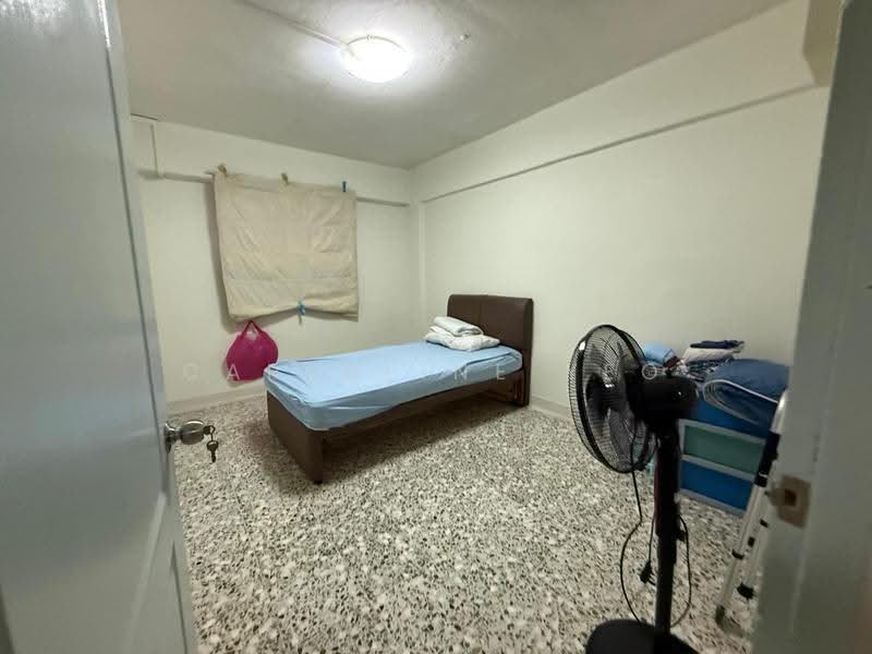 519 Bedok North Avenue 1, 519 Bedok North Avenue 1, Bedok / Upper East Coast, 2 Bedrooms, 721 sqft, HDB Flat For Sale, by Carenline Yeo, 500283289 - Bedroom - PropertyGuru.com.sg