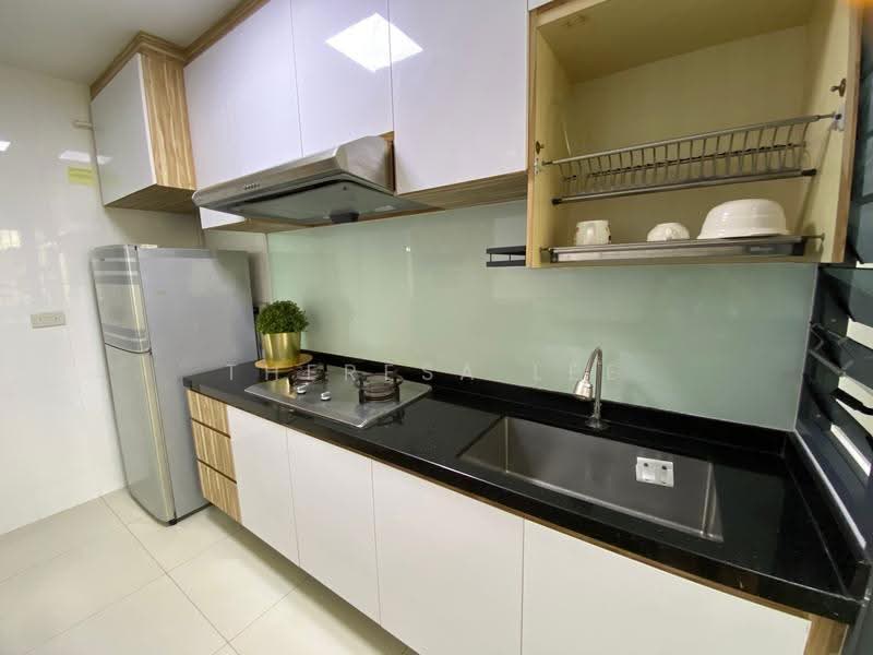 308A Punggol Walk, 308A Punggol Walk, Hougang / Punggol / Sengkang, 3 Bedrooms, 990 sqft, HDB Flat For Sale, by Theresa Lee, 500283291 - Kitchen - PropertyGuru.com.sg