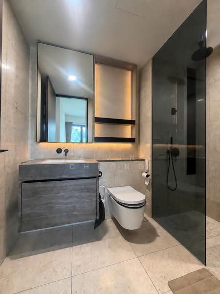 The Reef at King's Dock, 10 Harbourfront Avenue, Harbourfront / Telok Blangah, 2 Bedrooms, 689 sqft, Condominium For Rent, by Alvin Cheong, 500283302 - Master Bathroom - PropertyGuru.com.sg
