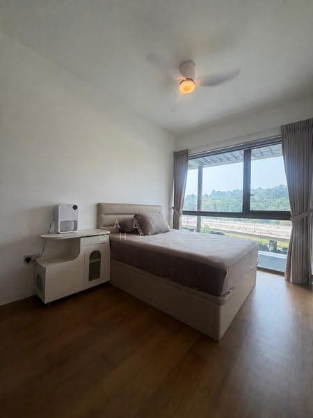 The Reef at King's Dock, 10 Harbourfront Avenue, Harbourfront / Telok Blangah, 2 Bedrooms, 689 sqft, Condominium For Rent, by Alvin Cheong, 500283302 - Master Bedroom - PropertyGuru.com.sg