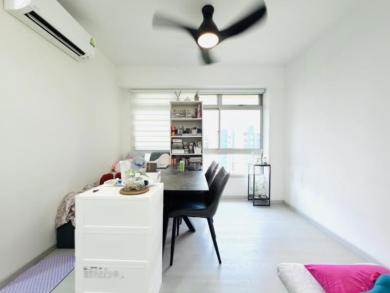 570A Woodlands Avenue 1, 570A Woodlands Avenue 1, Admiralty / Woodlands, 2 Bedrooms, 721 sqft, HDB Flat For Sale, by Goh Eugene, 500283304 - Study - PropertyGuru.com.sg