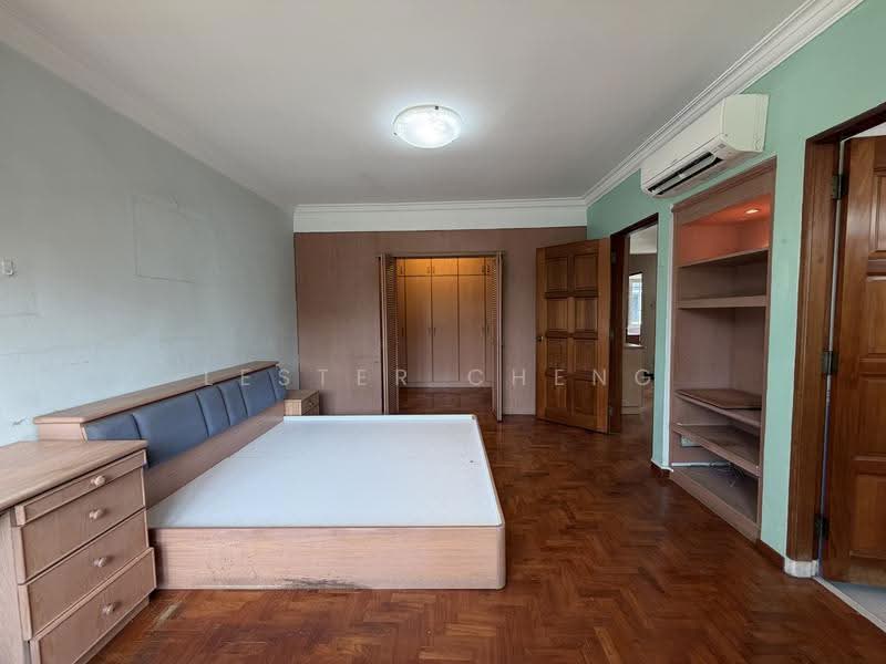 Semi-Detached Home, Coronation Road West, Tanglin / Holland / Bukit Timah, 5 Bedrooms, 3,000 sqft, Semi-Detached House For Rent, by Lester Cheng, 500283305 - Bedroom - PropertyGuru.com.sg