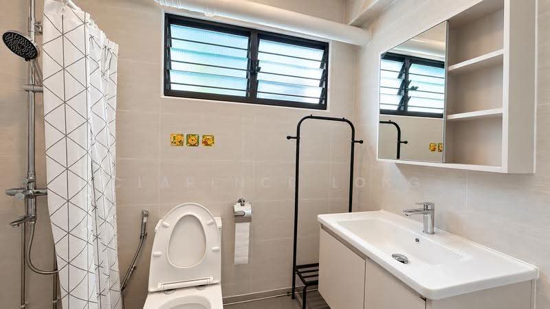 60 Geylang Bahru, 60 Geylang Bahru, Balestier / Toa Payoh, 3 Bedrooms, 1,291 sqft, HDB Flat For Sale, by Clarence Long, 500283308 - Bathroom - PropertyGuru.com.sg