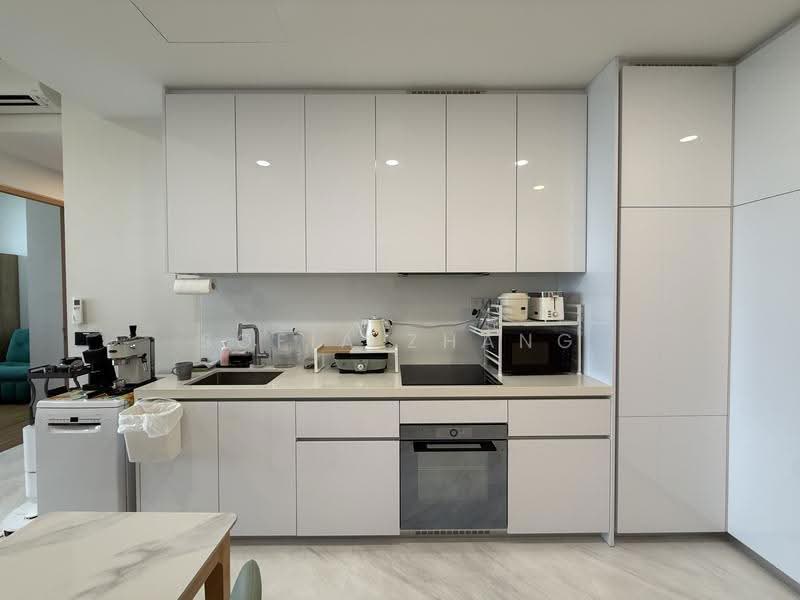 Peak Residence, 333 Thomson Road, Newton / Novena, 2 Bedrooms, 776 sqft, Condominium For Sale, by Sofia Zhang, 500283320 - Kitchen - PropertyGuru.com.sg