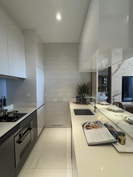 Up@Robertson Quay, 92 Robertson Quay, Orchard / River Valley, 2 Bedrooms, 980 sqft, Condominium For Sale, by Adrian Wee 黄國强, 500283324 - Kitchen - PropertyGuru.com.sg