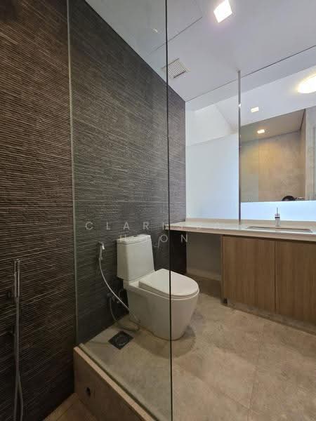 Woodhaven, 71 Woodgrove Avenue, Admiralty / Woodlands, 2 Bedrooms, 1,023 sqft, Condominium For Sale, by Clarissa Hoon, 500283325 - Bathroom - PropertyGuru.com.sg